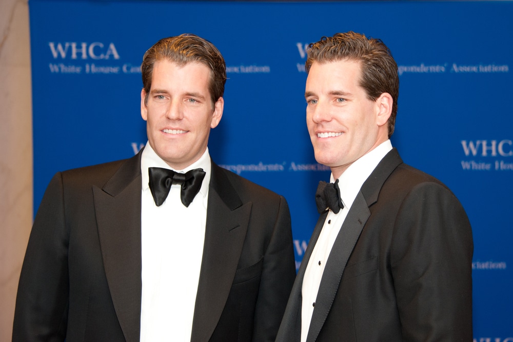 Winklevoss Criticizes JPMorgan Amid Banking Controversy