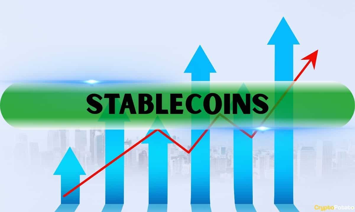 USDT Drives $300 Billion Stablecoin Boom During Unprecedented Q3 Crypto Surge