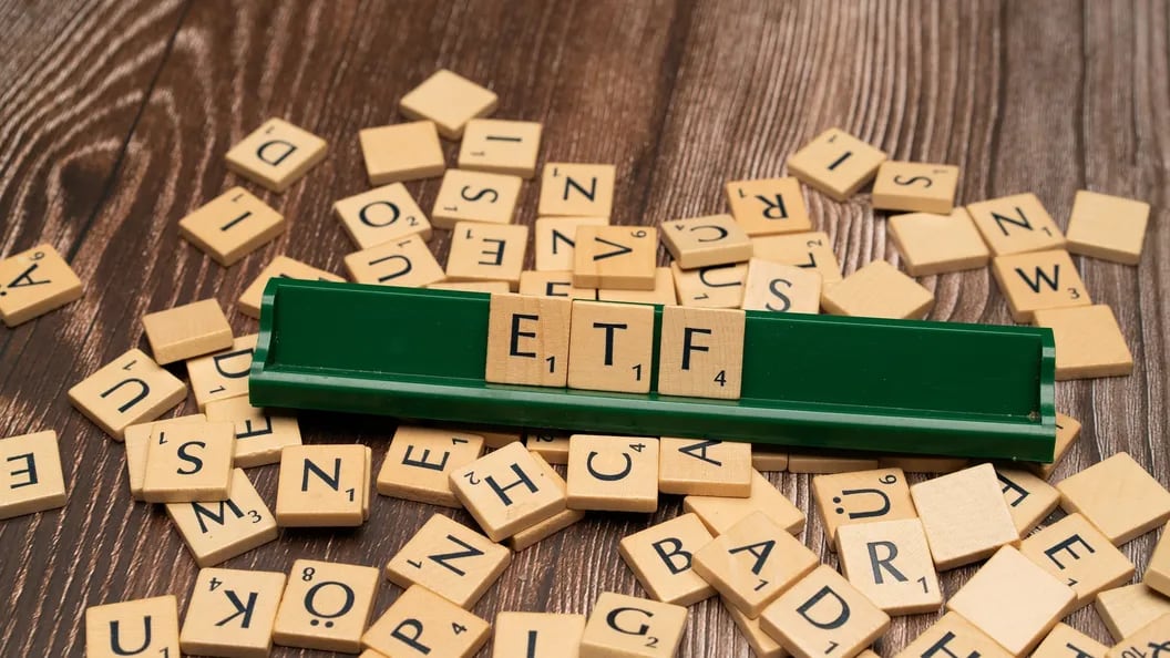 Record Inflows for Bitcoin ETFs Signal Potential Price Surge