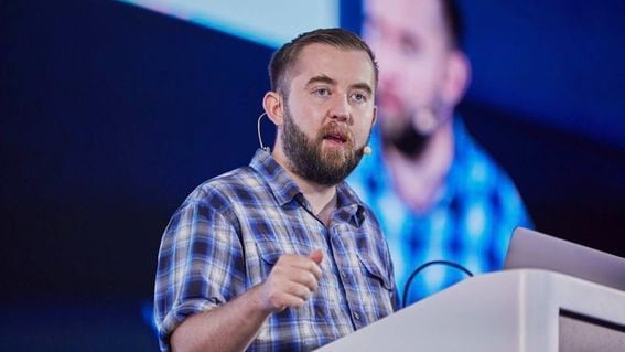 Chainlink's New Initiative Collaborates with Financial Giants to Revolutionize Corporate Actions Reporting Through AI and Blockchain