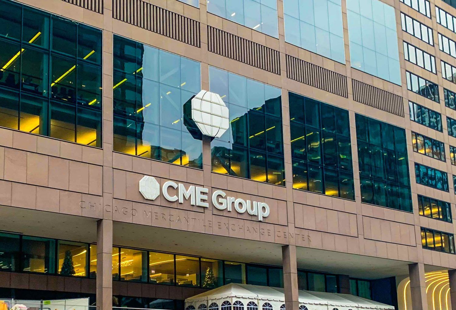 CME Clarifies XRP and Solana Futures Leak as Error, No Agreements Made