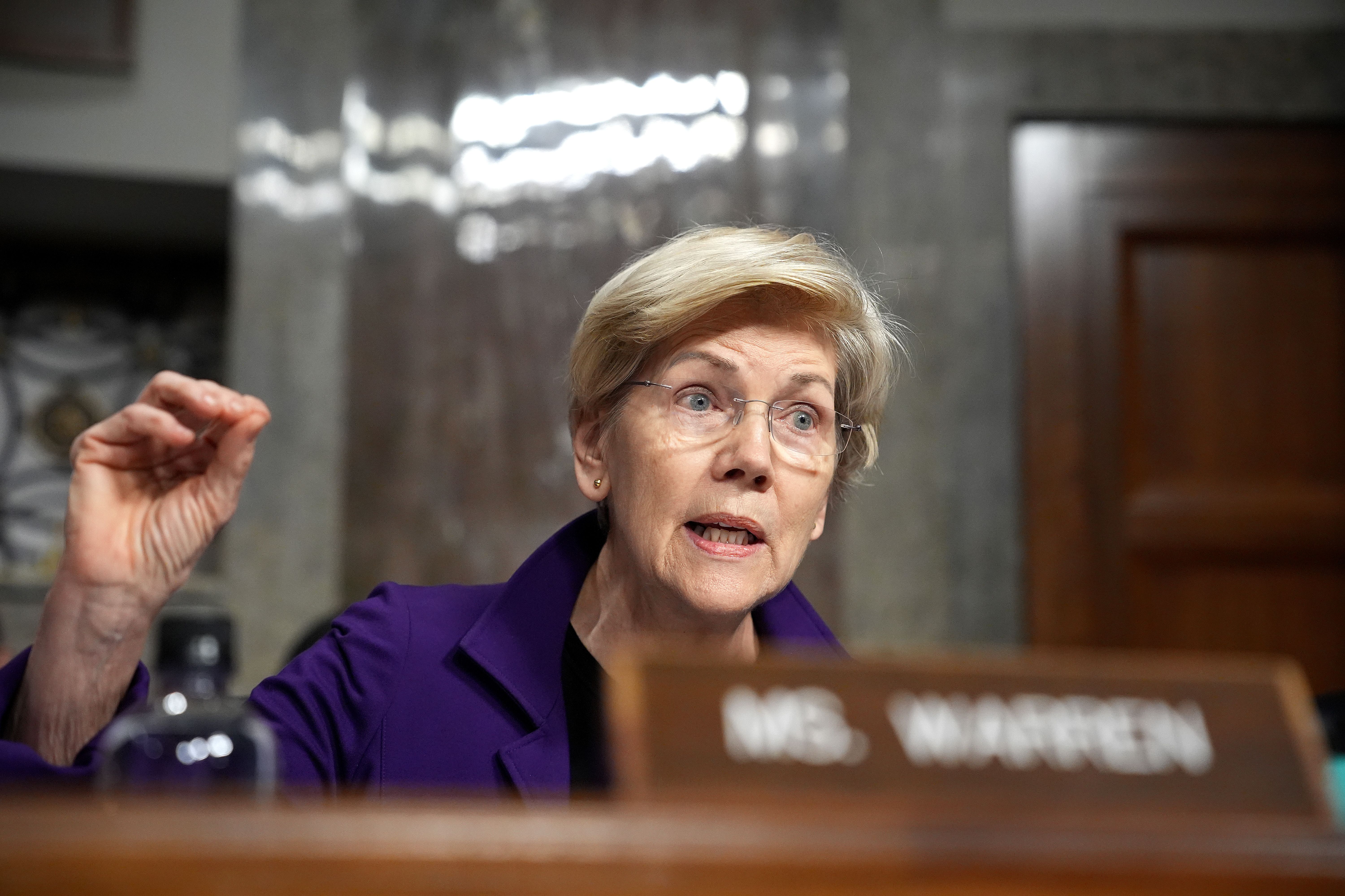 Senator Warren Investigates Trump's Meme Coin Deal