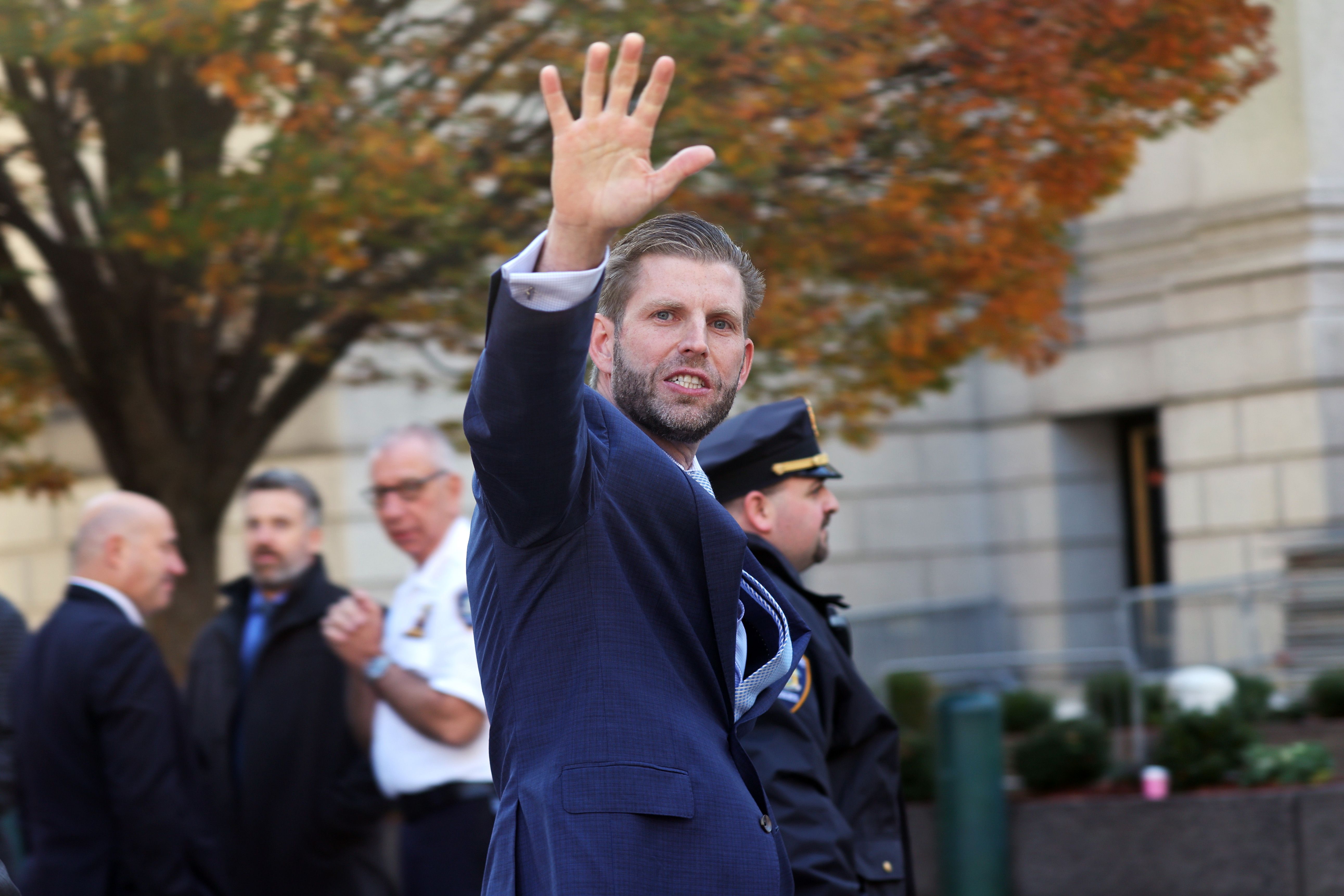 Eric Trump Predicts Banking Extinction Without Blockchain Adoption