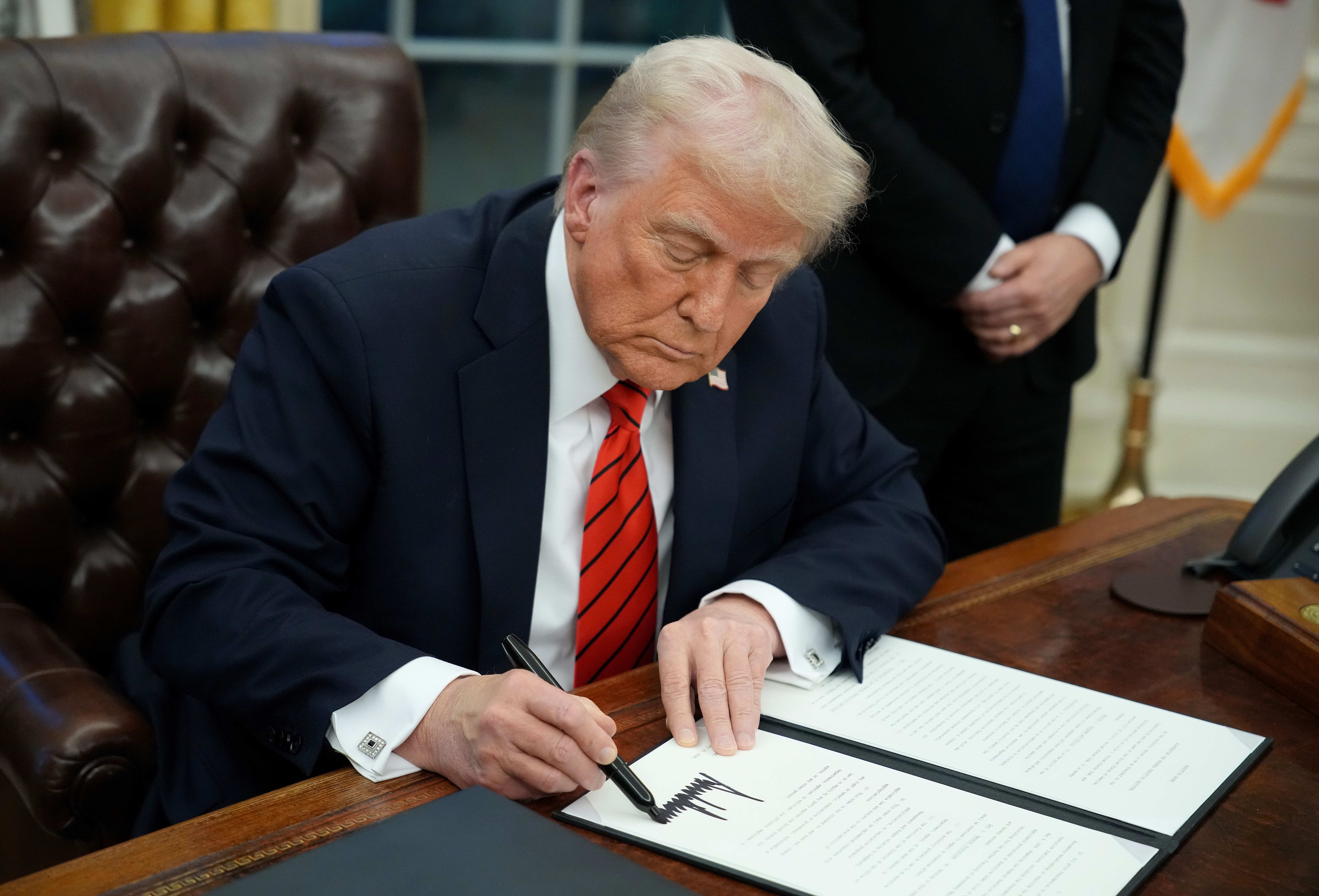 Small Firm Aims to Acquire $20 Million in Trump Tokens to Shift U.S.-Mexico Trade Policies
