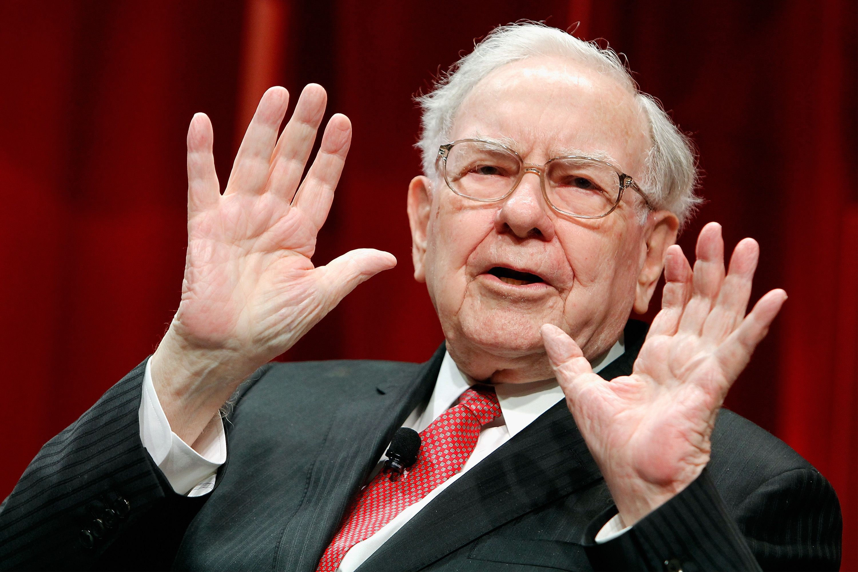 Warren Buffett's Departure Leaves Bitcoin's Legacy at Berkshire Hathaway