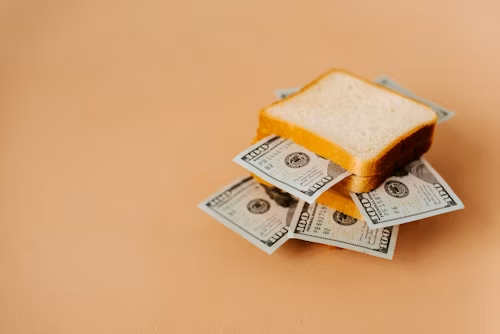Federal Reserve's Stagflation Warning May Favor Bitcoin