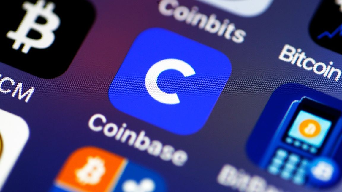 Coinbase's Stock Declines Following Disappointing Earnings Amid Market Uncertainty