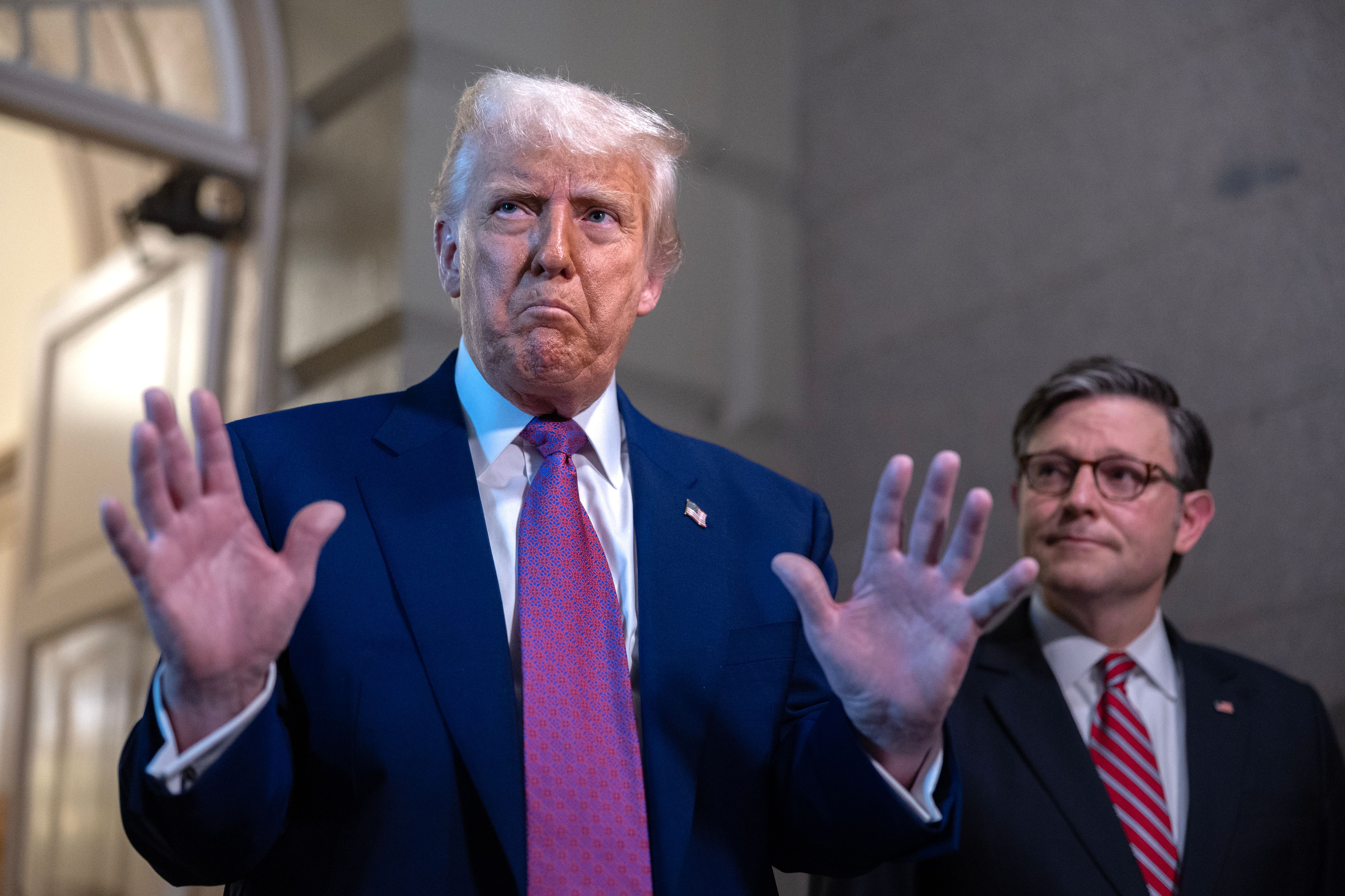 Democratic Lawmakers Mobilize Against Trump's Memecoin Dinner