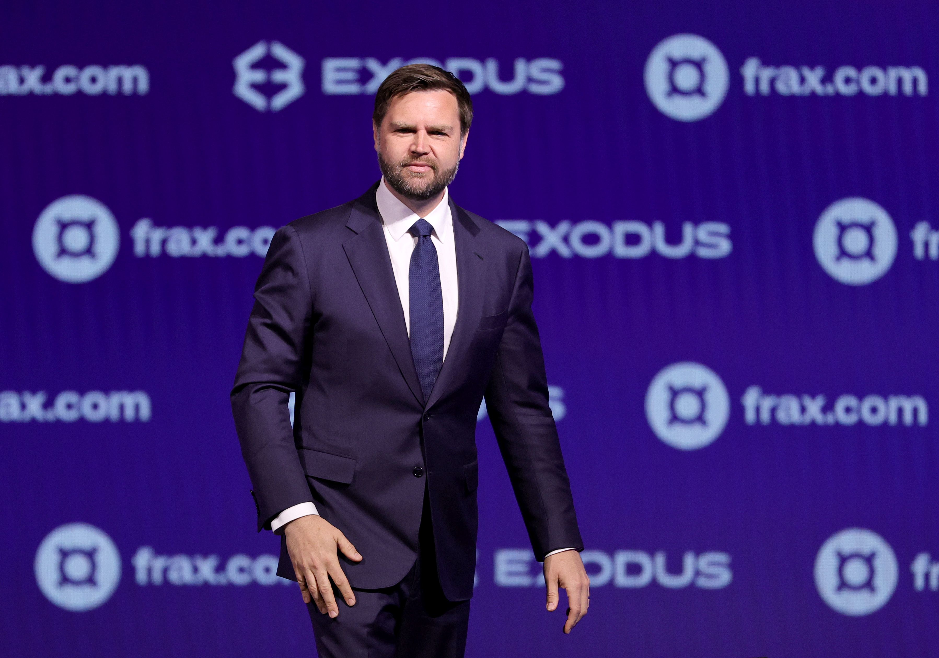 JD Vance Highlights Importance of Crypto Regulation for Trump's Administration