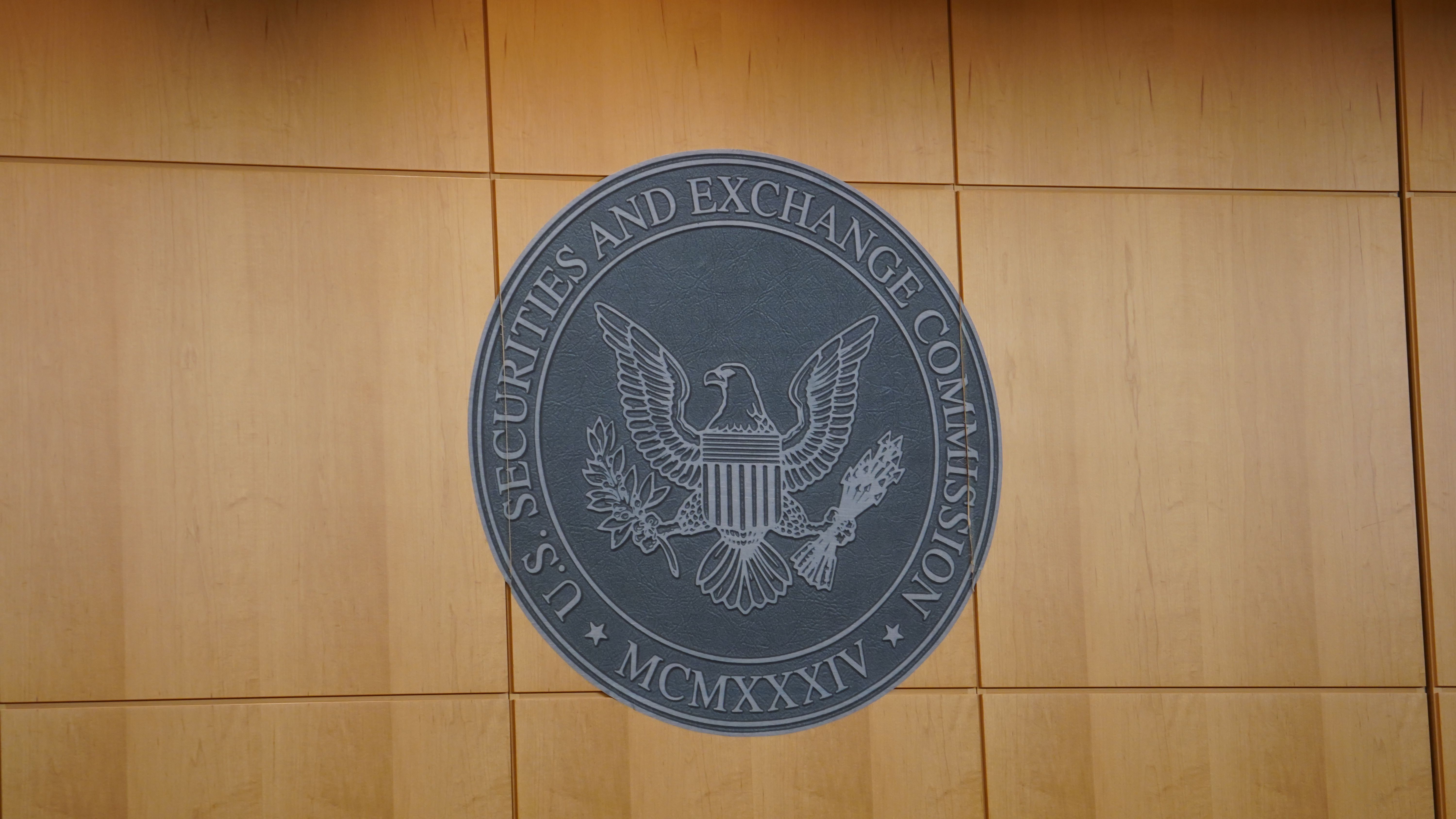 SEC Moves to Withdraw Long-Running Case Against Binance