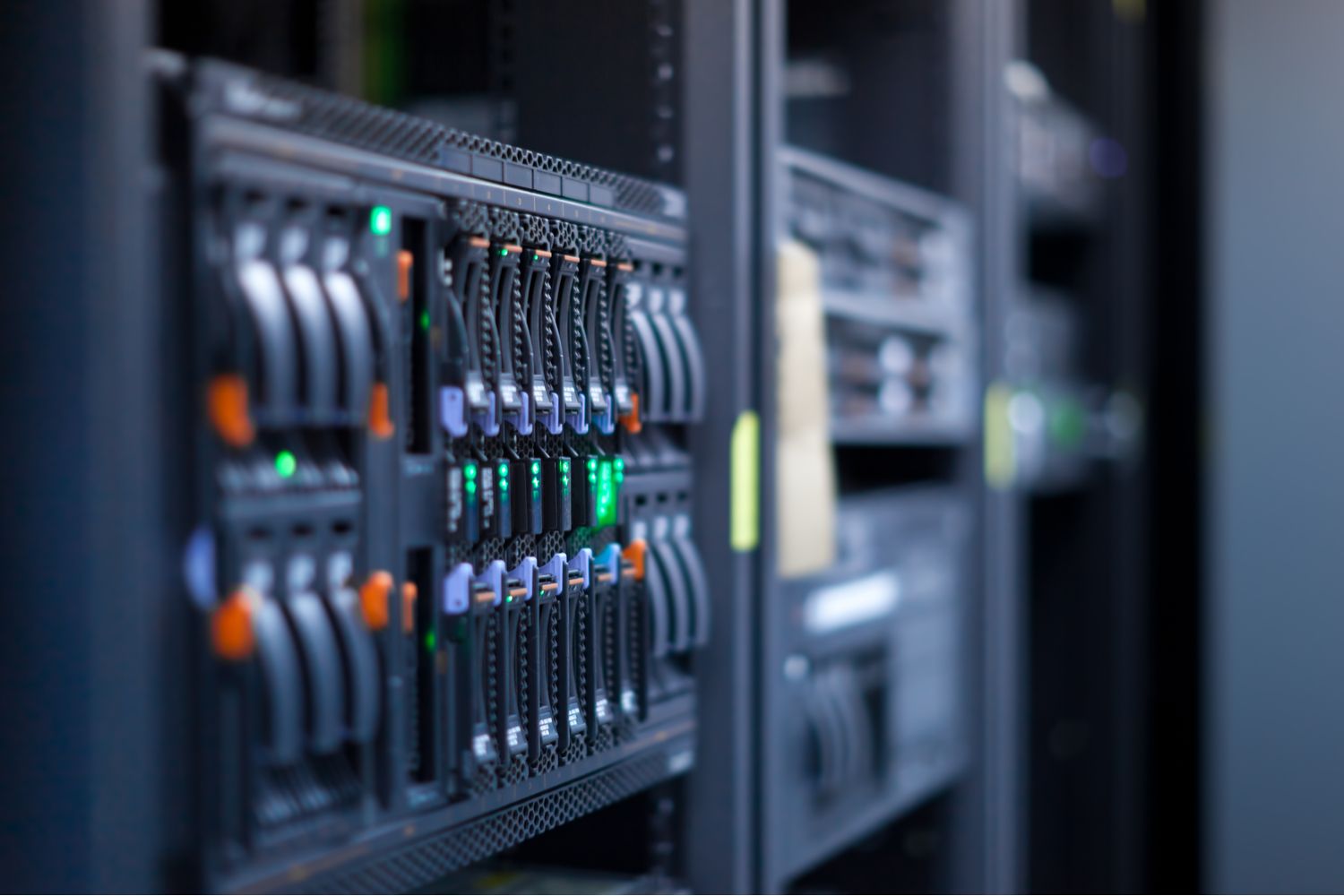 Riot Platforms Hires Industry Expert to Lead Expansion into Data Centers