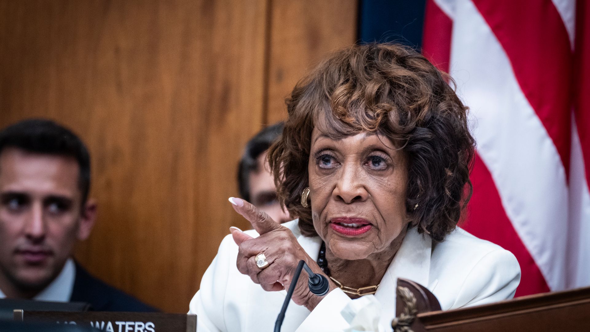 Democrats Claim SEC Is Withholding Key Information on Crypto Bill Hearings