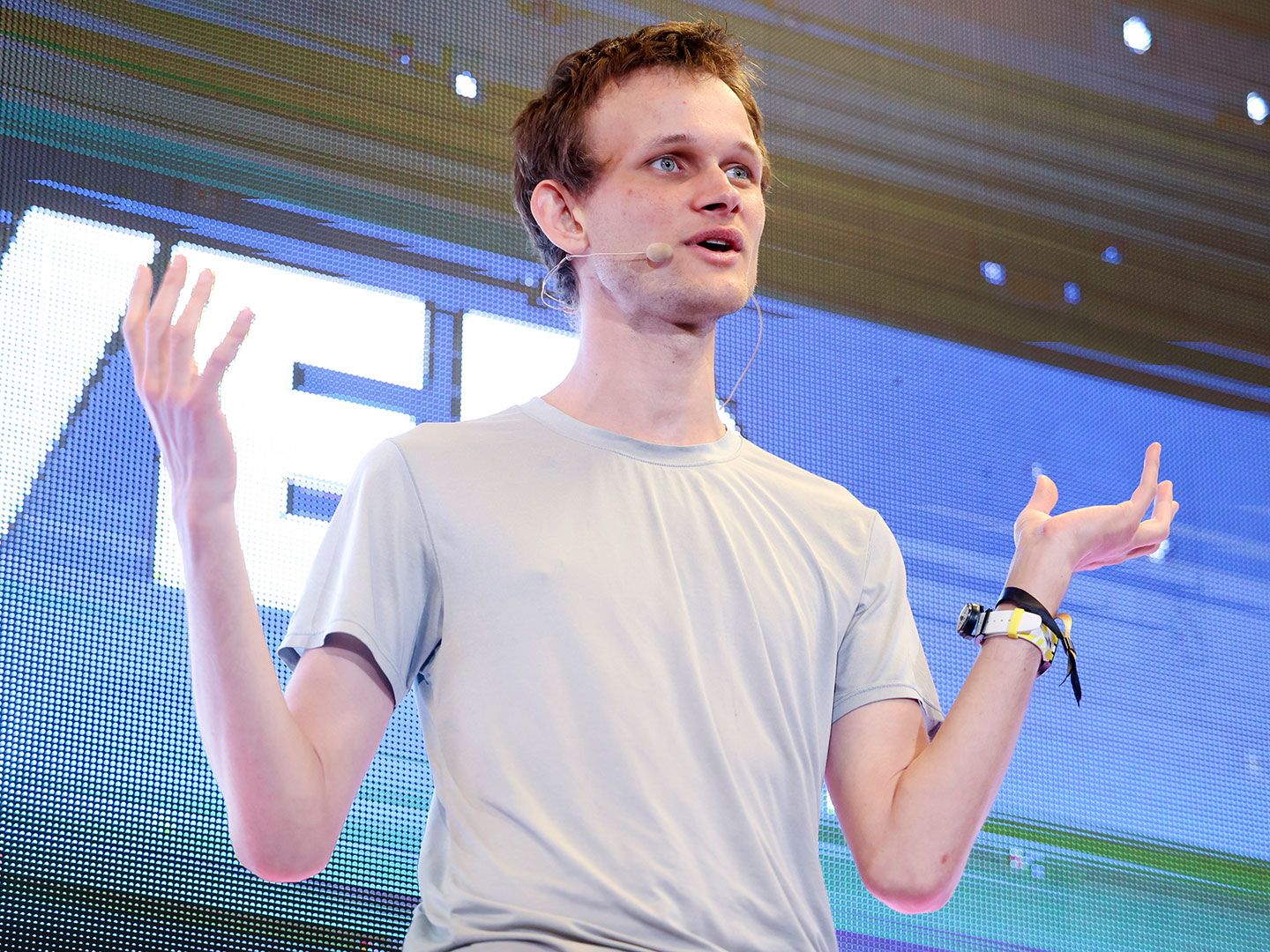 Vitalik Buterin Advocates Blockchain Privacy Through Railgun Transaction