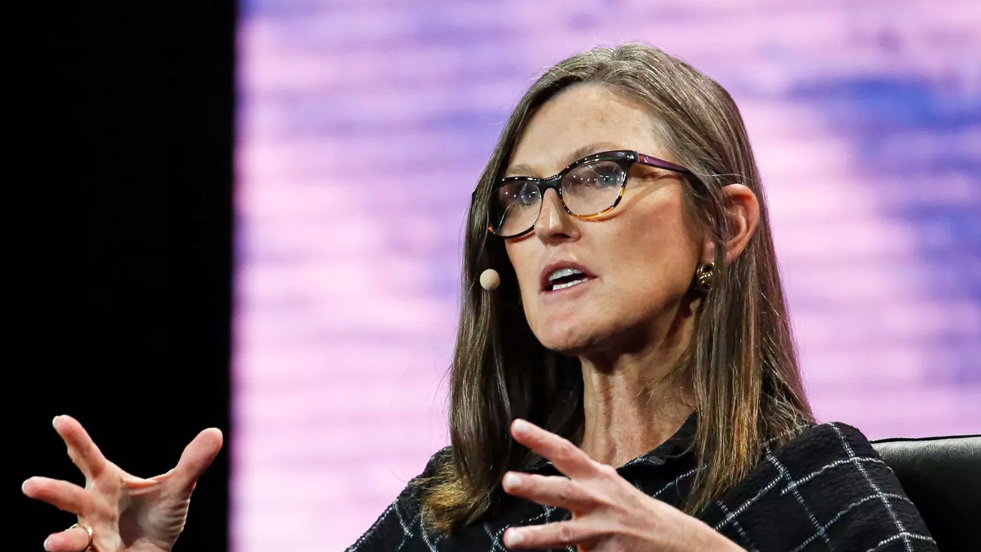 ARK Invest's Cathie Wood: Bitcoin Surges Amid Housing and Auto Market Strain