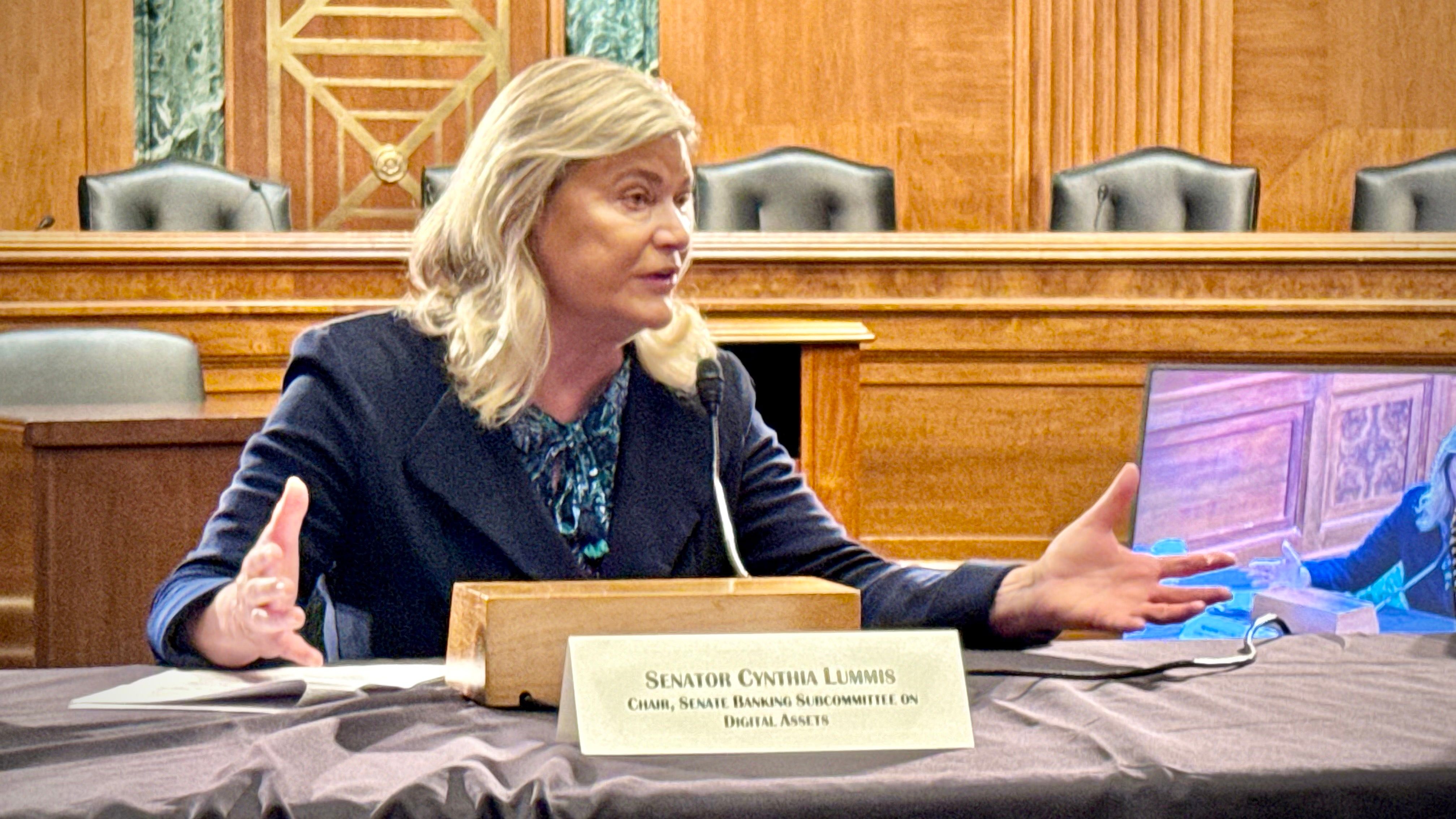 Senator Proposes Tax Exemptions for Small Crypto Transactions in New Budget Bill