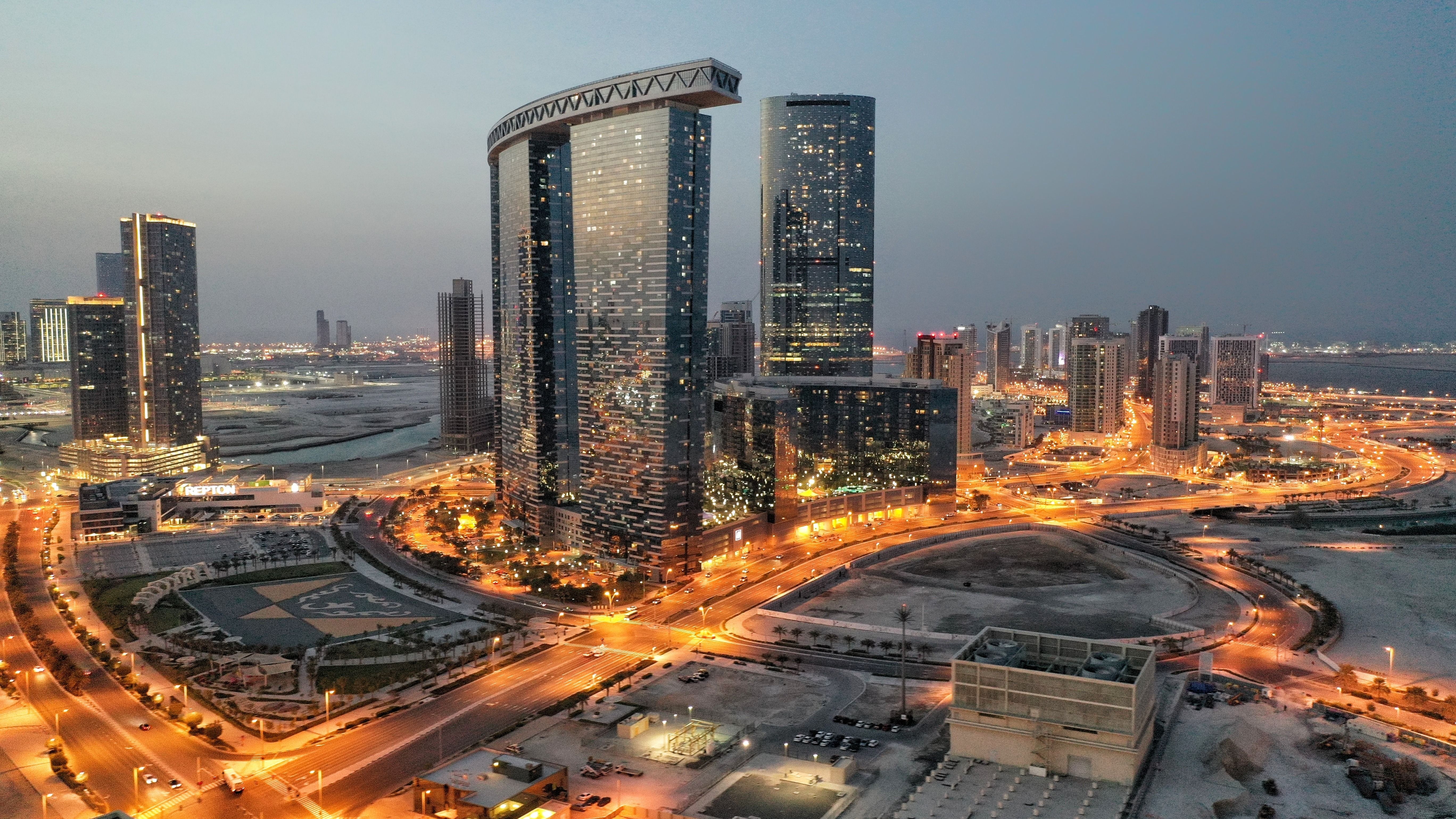 Abu Dhabi Launches Blockchain-Based Bond in Collaboration with HSBC and FAB