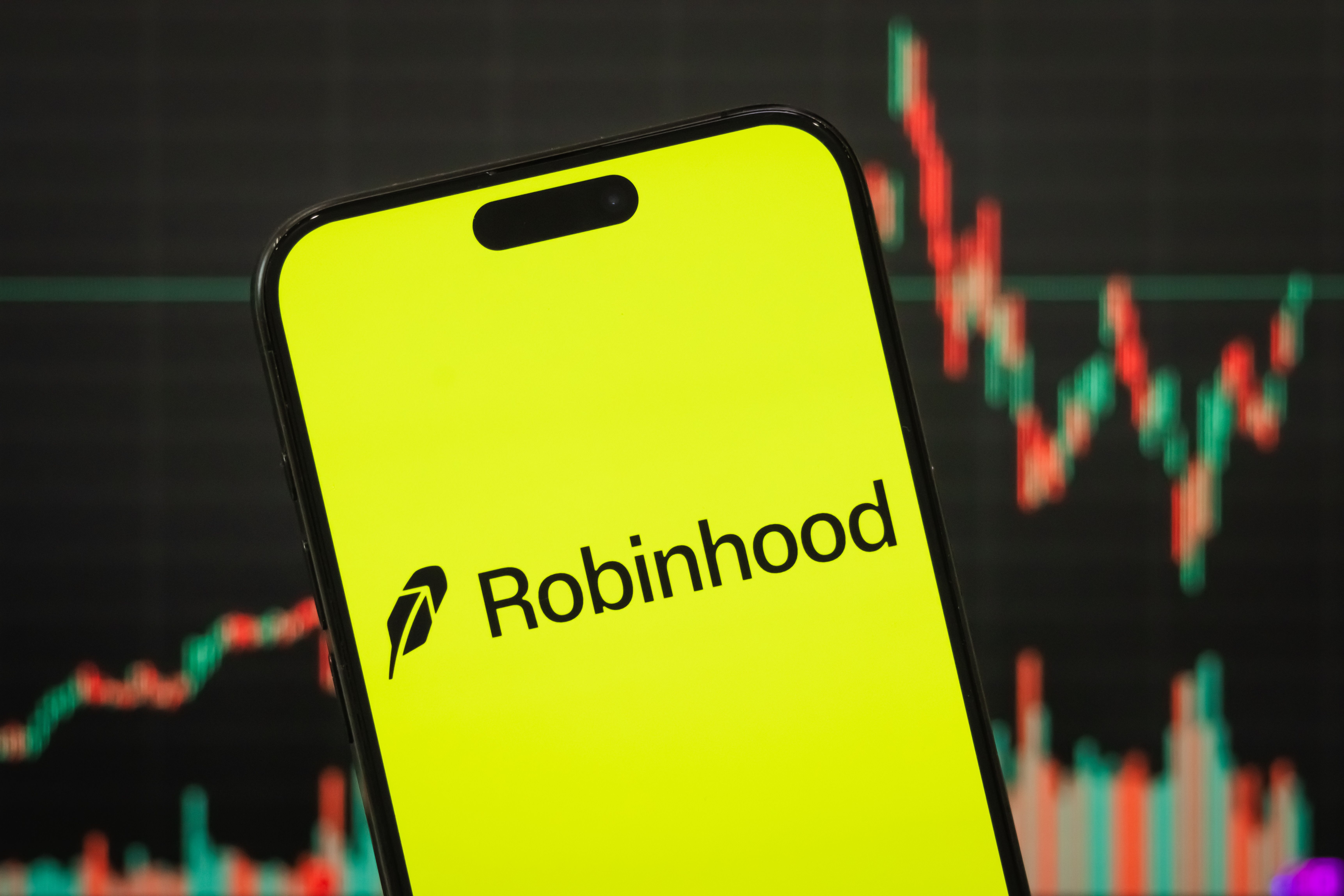 Florida Attorney General Investigates Robinhood for Misleading Crypto Pricing Claims