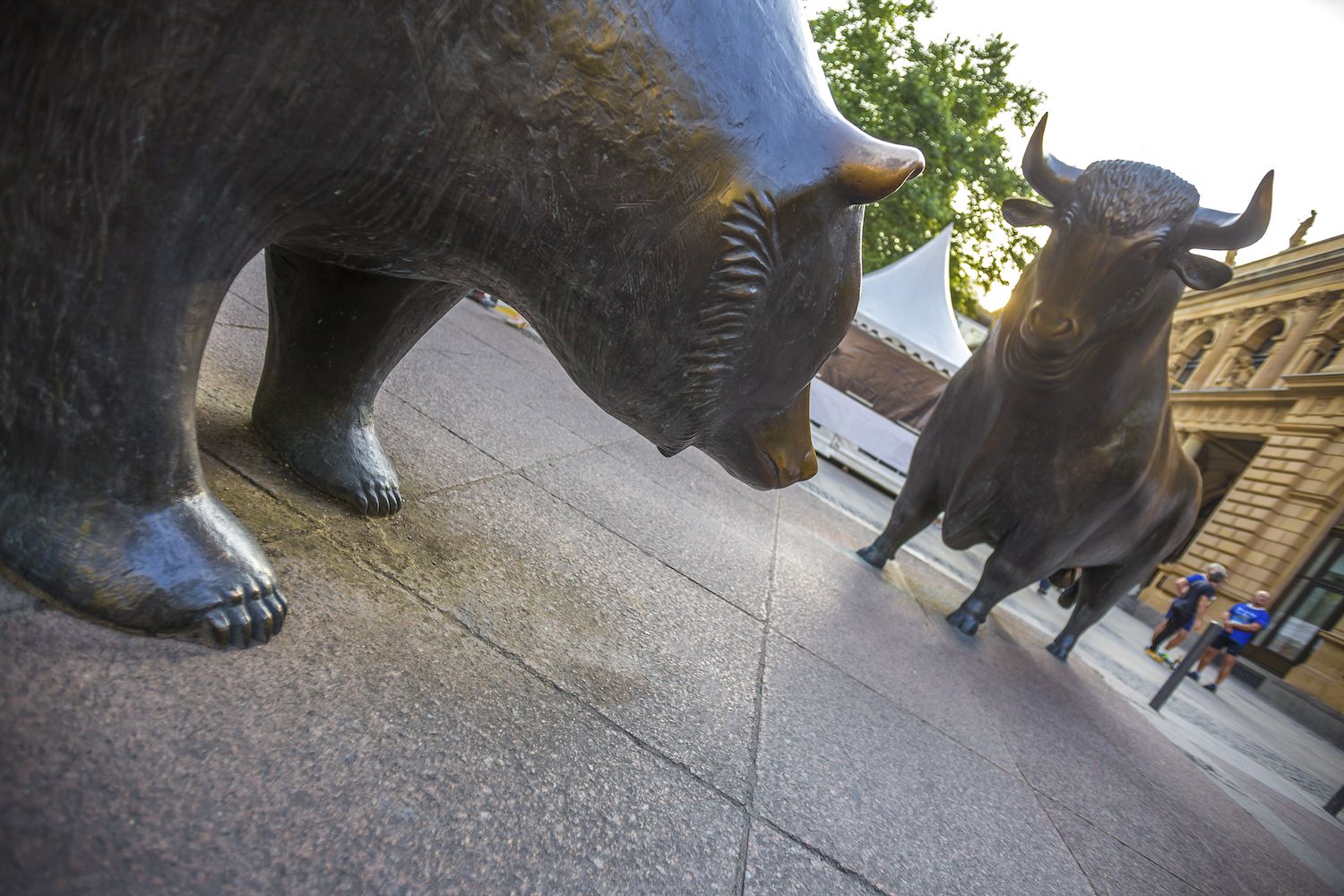 Bearish Bitcoin Trader Suffers $92 Million Loss as Surge Eliminates $426 Million in Short Liquidations