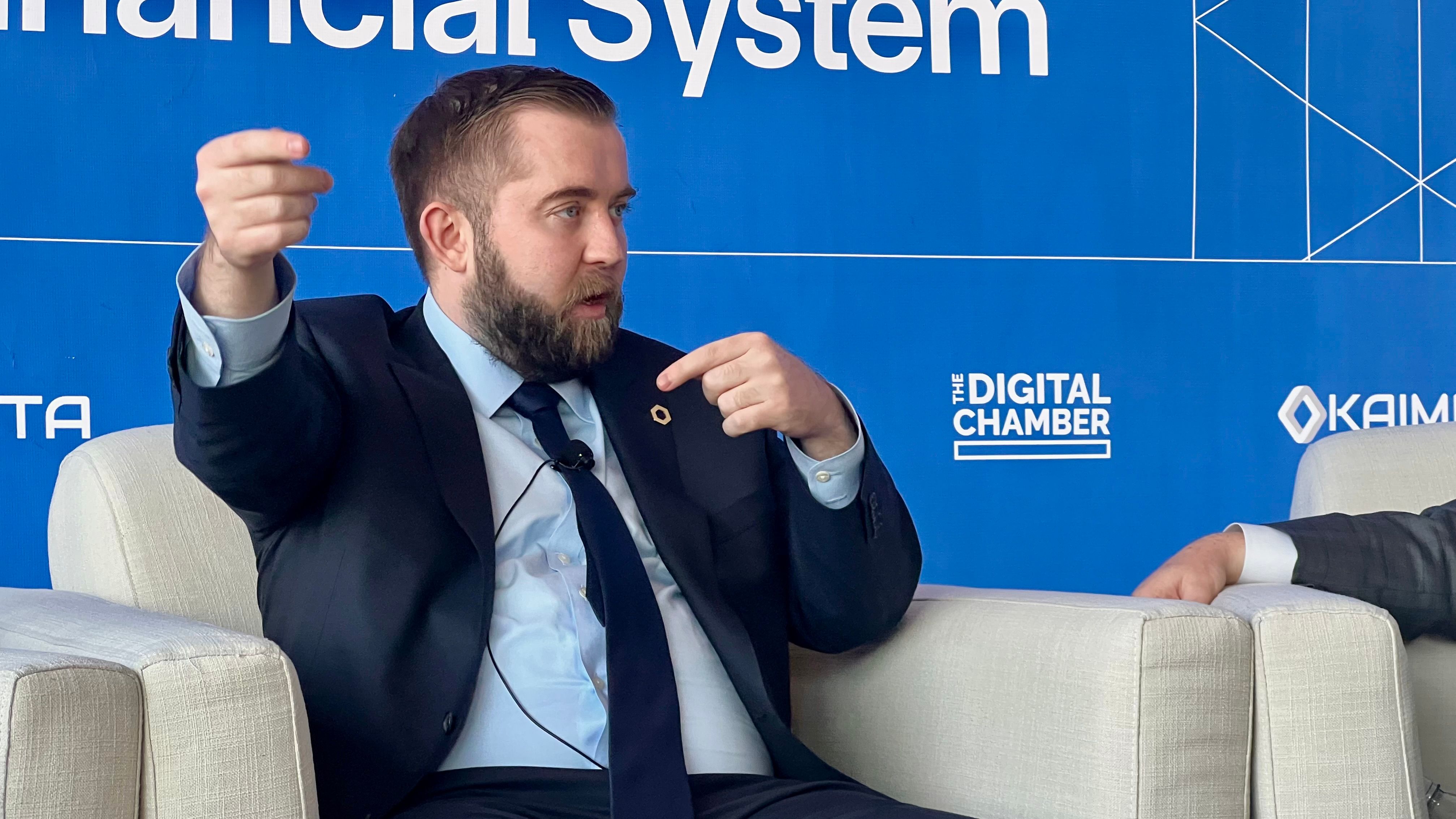 Chainlink Partners with NYSE’s Parent Company ICE to Integrate Forex and Precious Metals Data