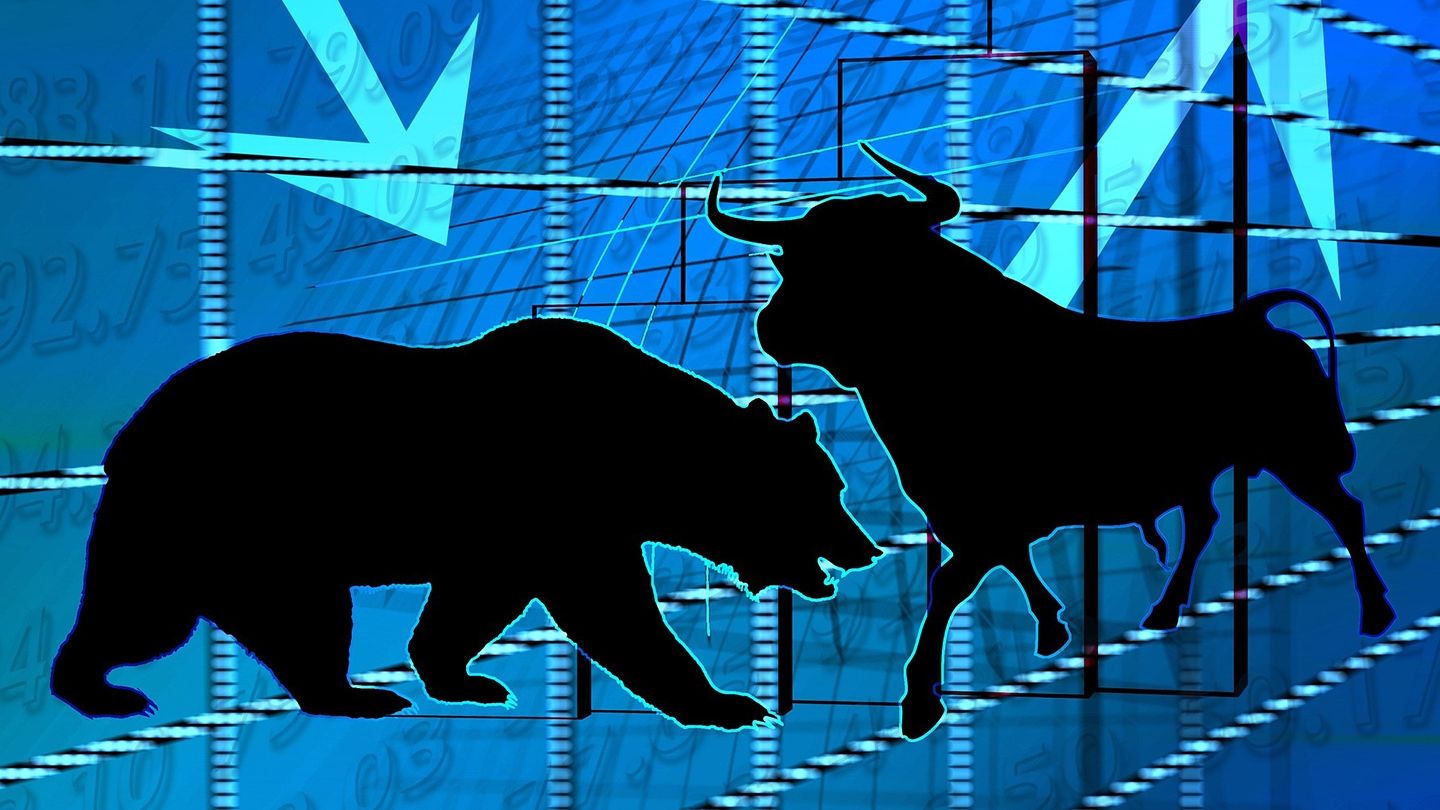 Understanding the Implications of Bitcoin's Sudden Drop: Insights for Altcoin Trends