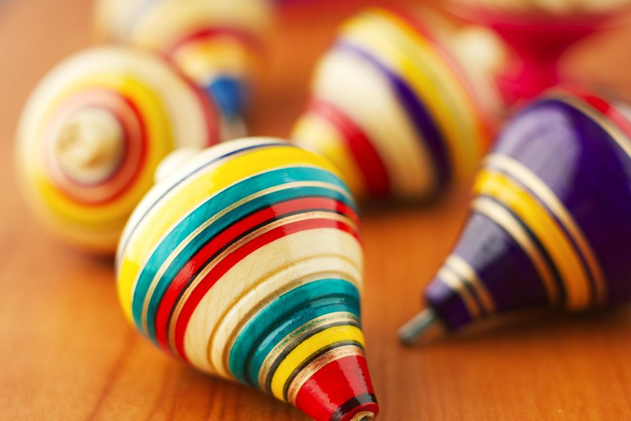 XRP's 'Spinning Bottom' Suggests Possible Recovery Rally as BTC Crosses Key Trendline