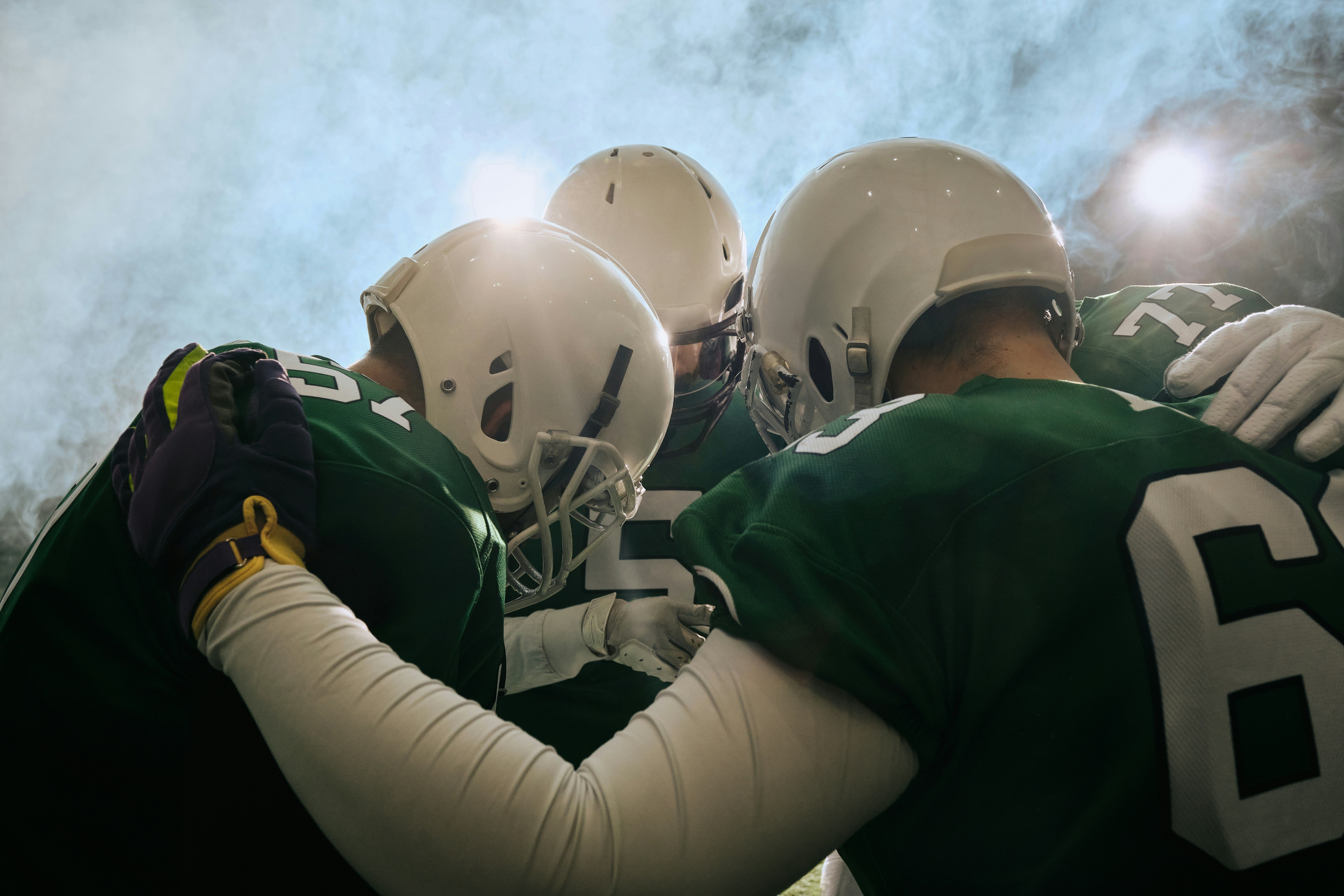 NFL Season Opener Sees $600K in Bets on Polymarket Amid Target on $107B Sports Betting Market