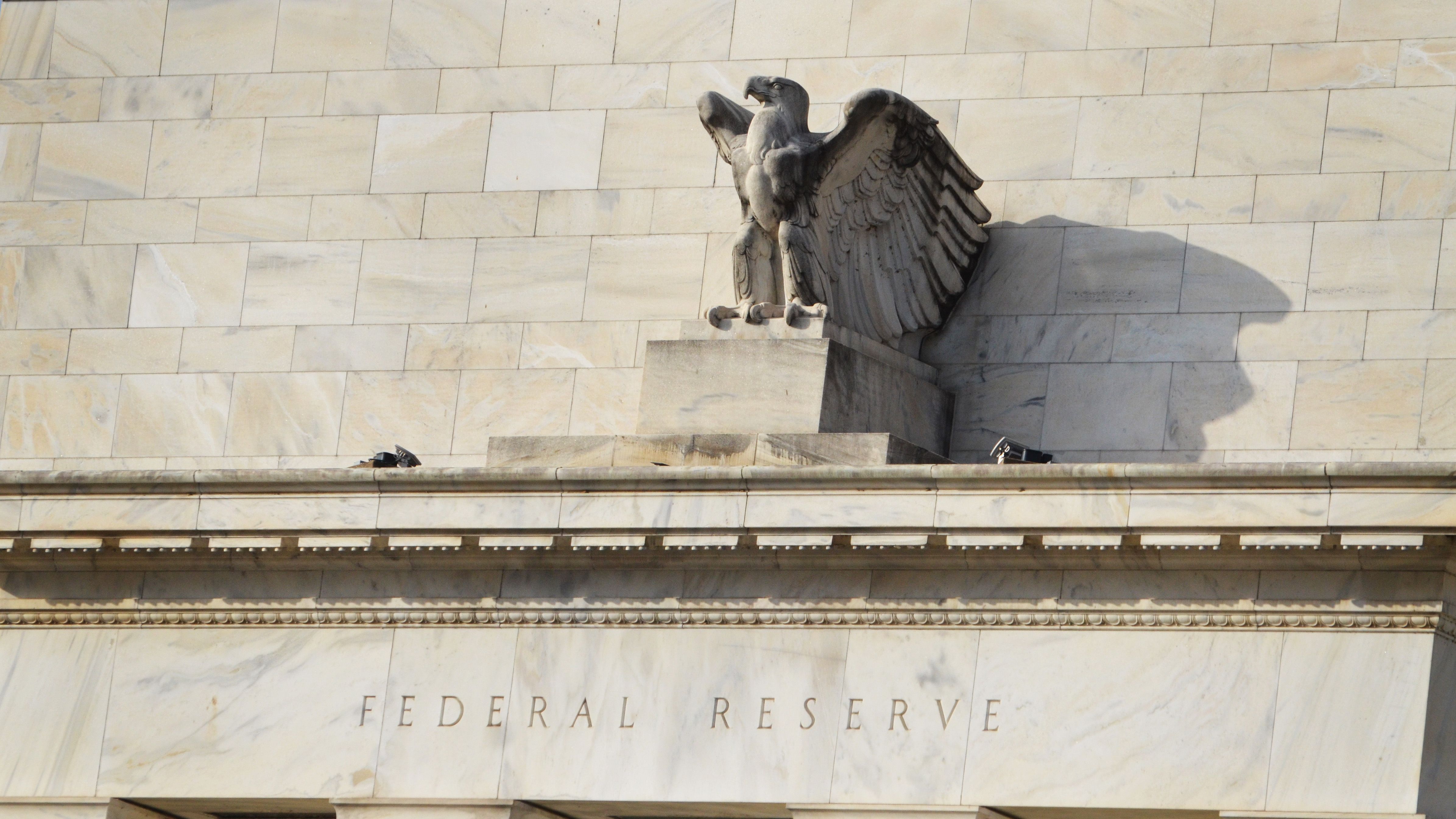 Bitcoin Holds Steady at $112K, XRP and SOL Remain Stable as Rate Cut Sentiment Persists Ahead of Jobs Report