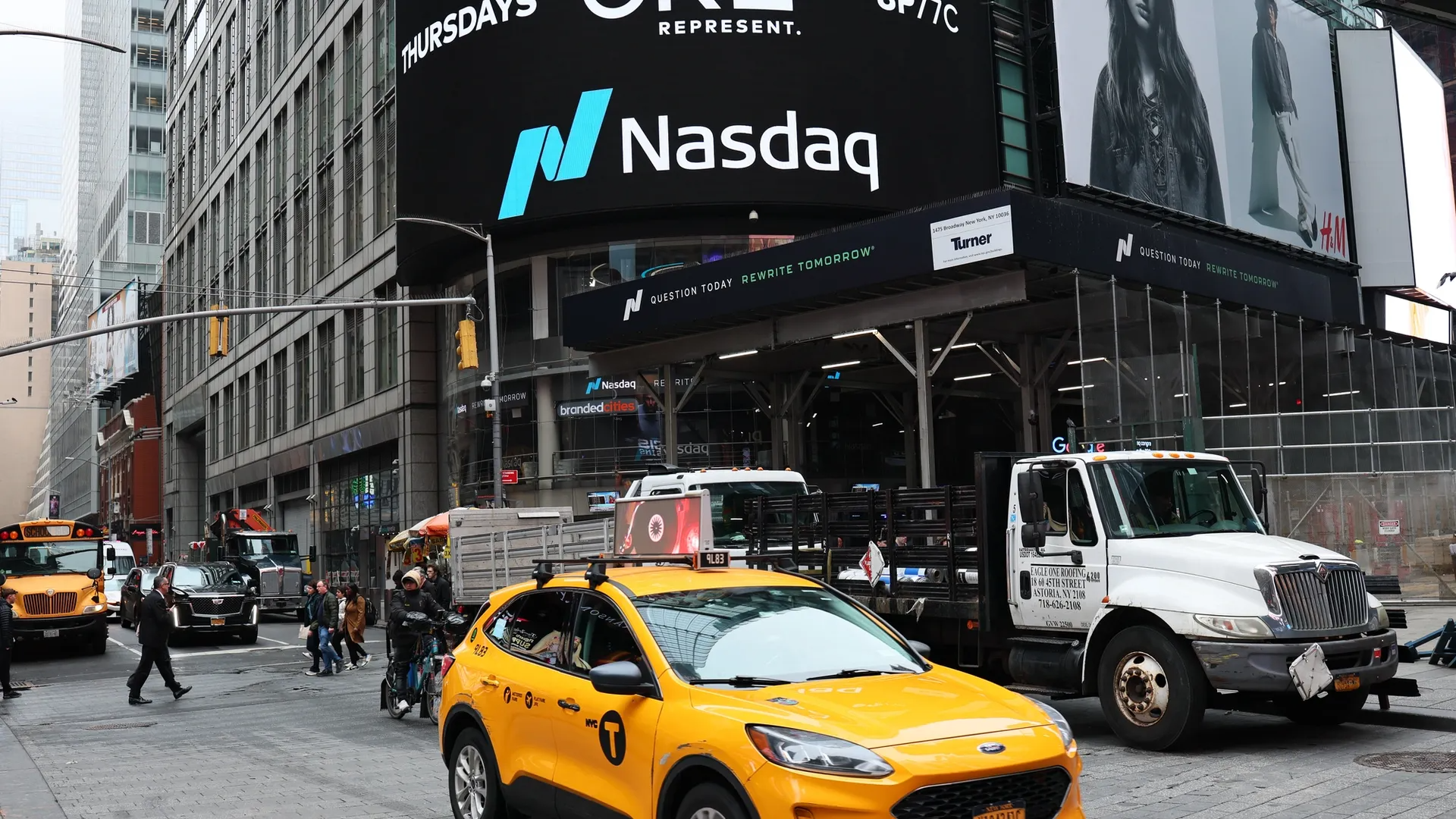 Shares of Gemini Crypto Exchange Surge 14% as Winklevoss Twins Forecast Bitcoin at $1 Million