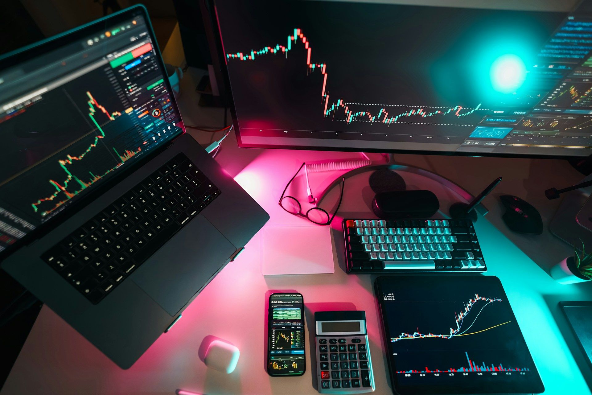 TONX Initiates Share Buyback and Treasury Staking Following 40% Drop in Stock Values
